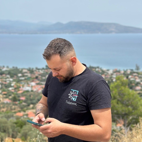 Γιώργος Εστα
